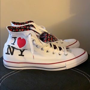 Converse High Top Chuck Taylor 10.5
